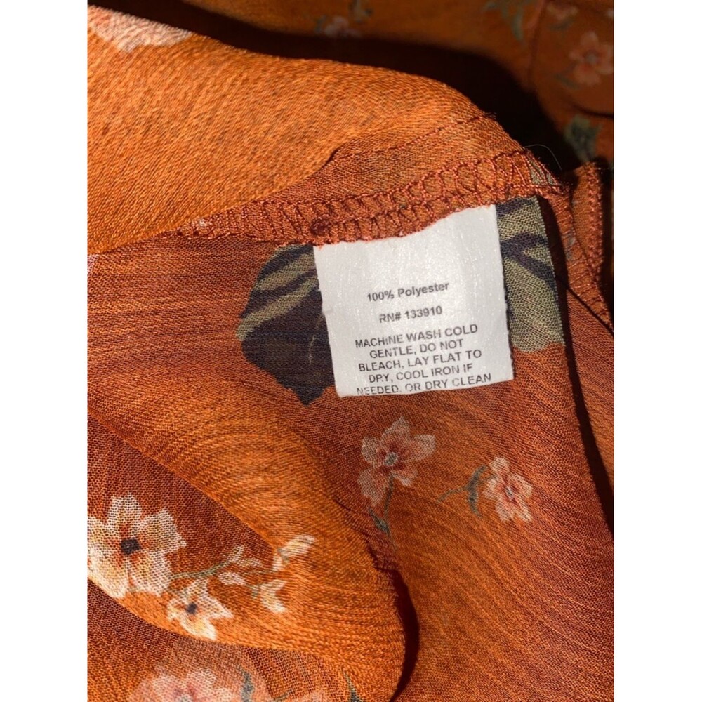 SHOW ME YOUR MUMU Carmela Top in the Garden Harvest pattern - Picture 7 of 7